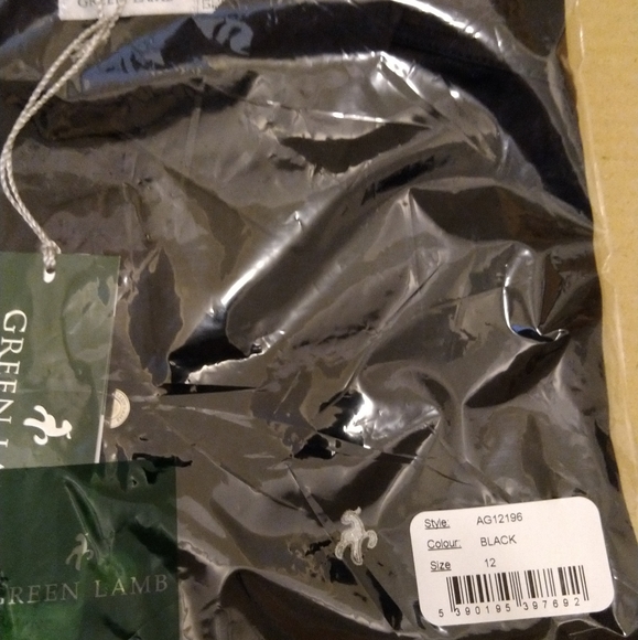 Green Lamb (Ireland) sleeveless polo - NWT - Picture 12 of 14